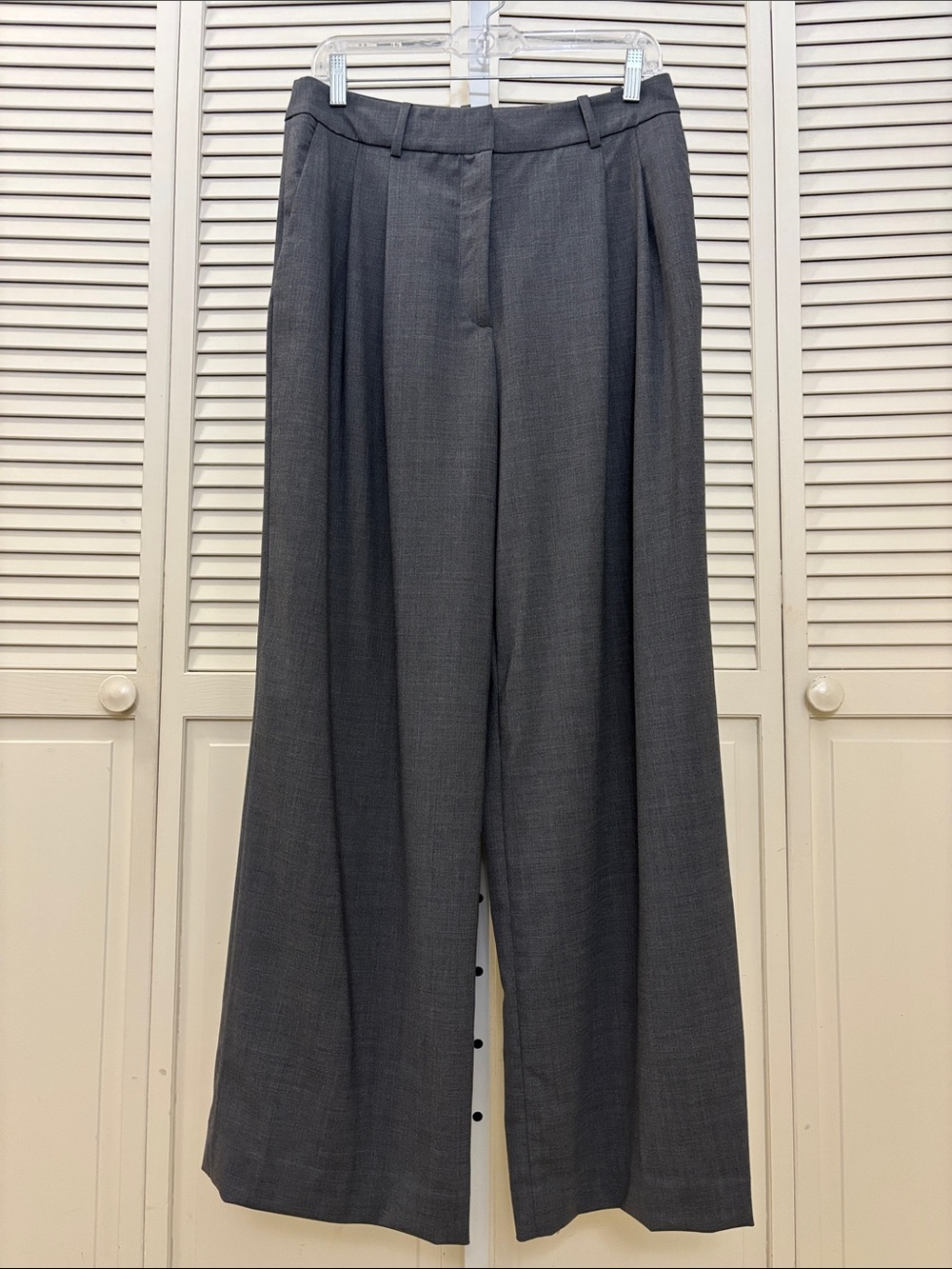 & Other Stories Super Wide-Leg Gray Pleated Business Trousers Pants Size 8